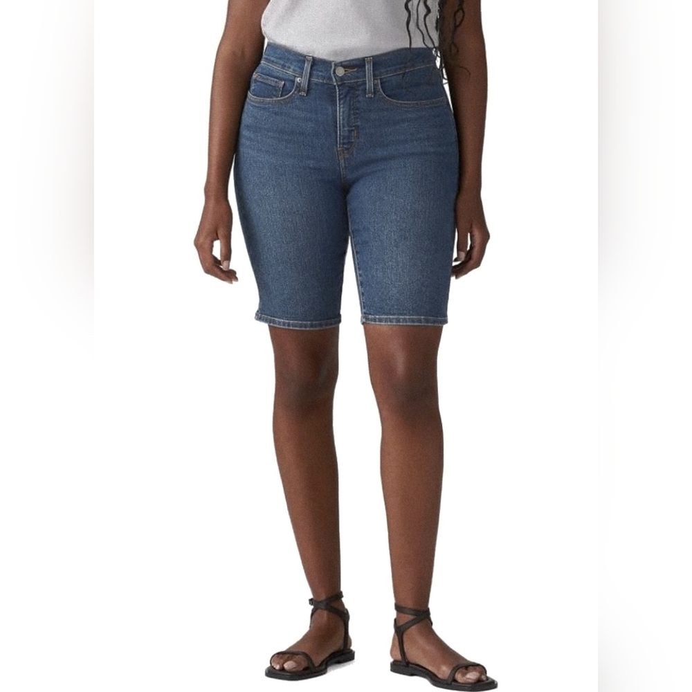 Womens Levis Shaping Stretch Bermuda Denim Jean Shorts Size 22W 10" Inseam